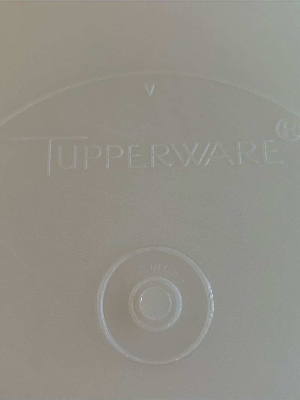 Tupperware vintage round pie cupcake cookie keeper carrier w/ snap lid USA made - Picture 2 of 7